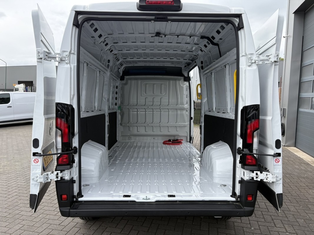 Opel Movano-e