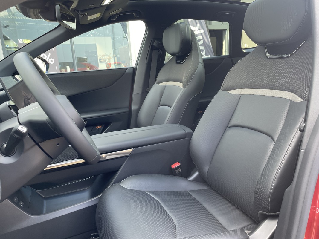 Mazda CX-6e