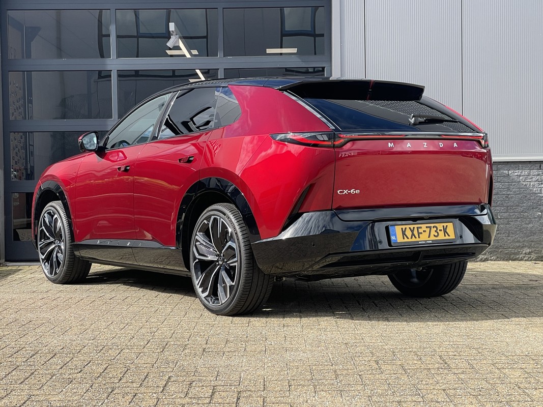 Mazda CX-6e