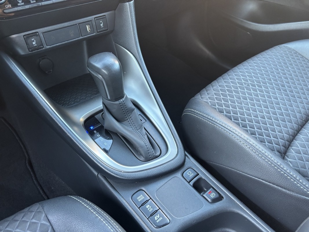 Mazda 2 Hybrid