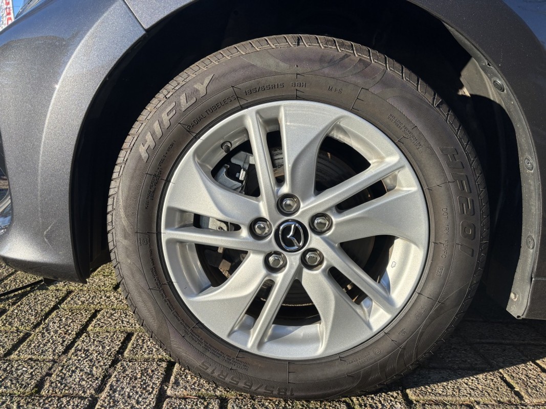 Mazda 2 Hybrid