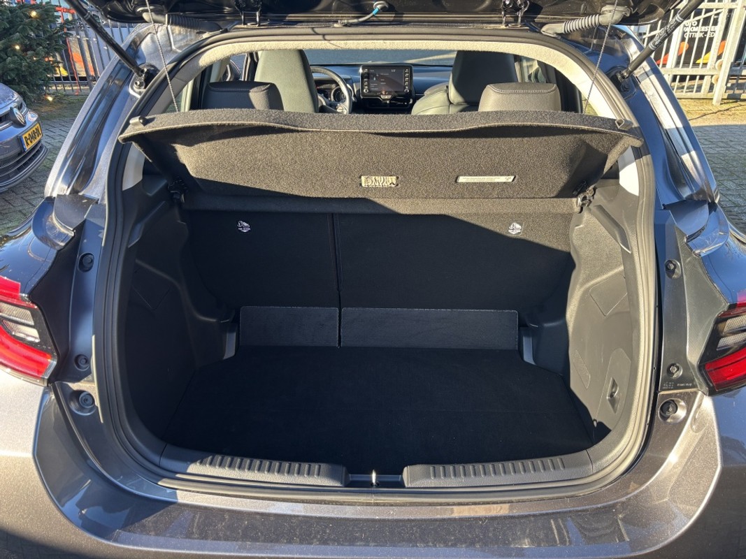 Mazda 2 Hybrid