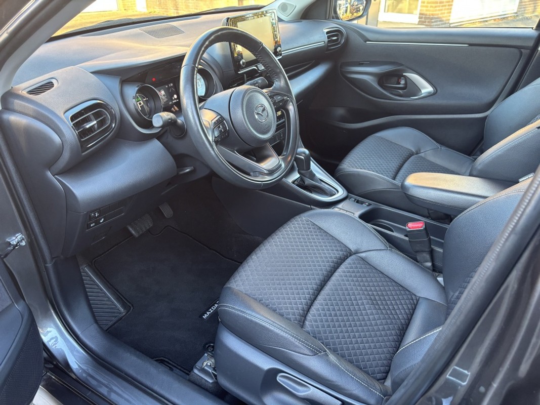 Mazda 2 Hybrid