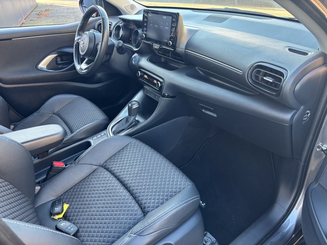 Mazda 2 Hybrid