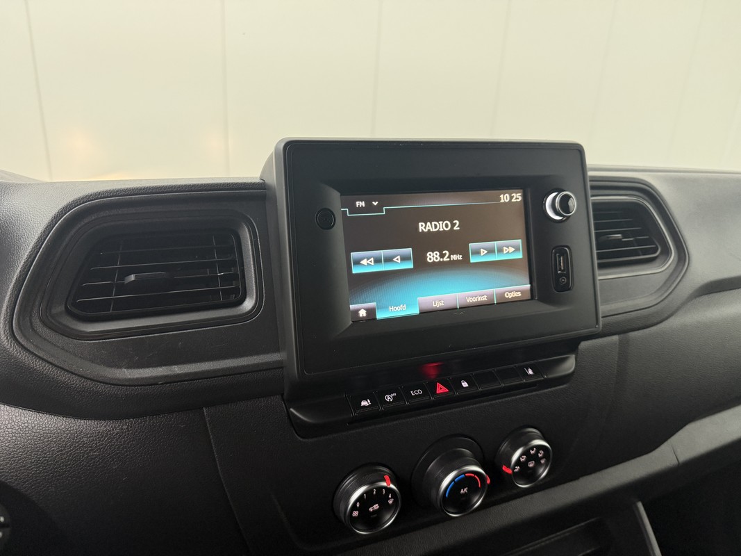 Nissan Interstar