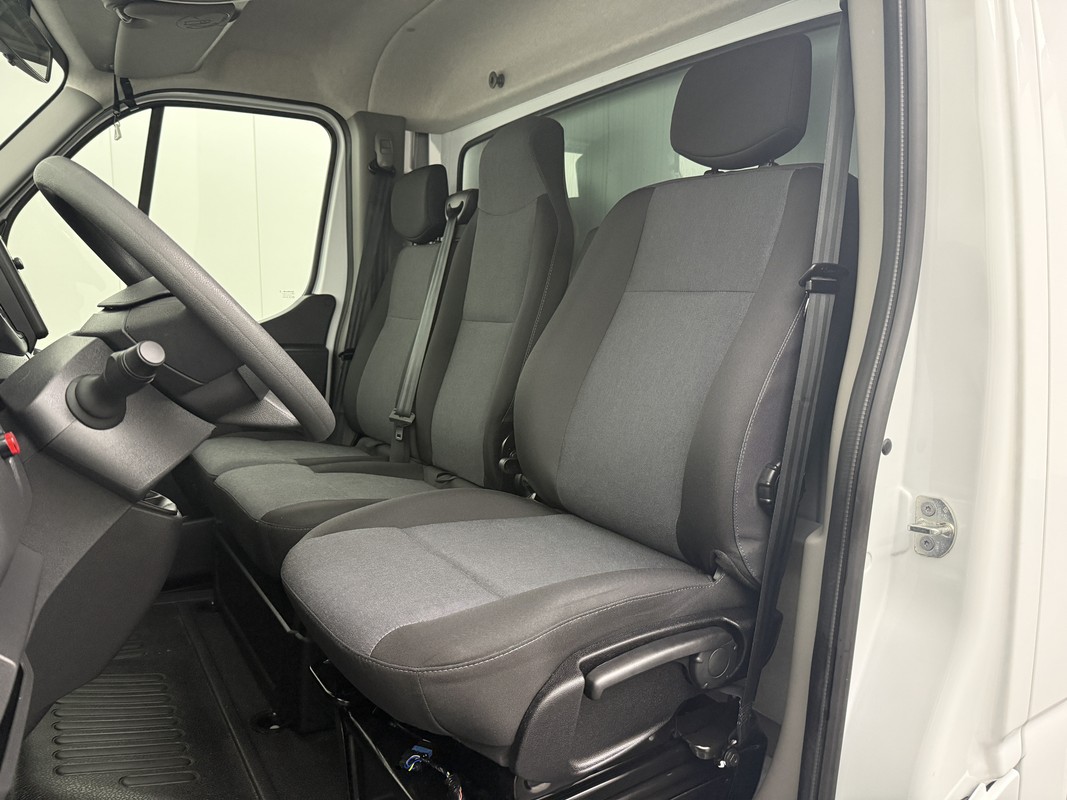 Nissan Interstar