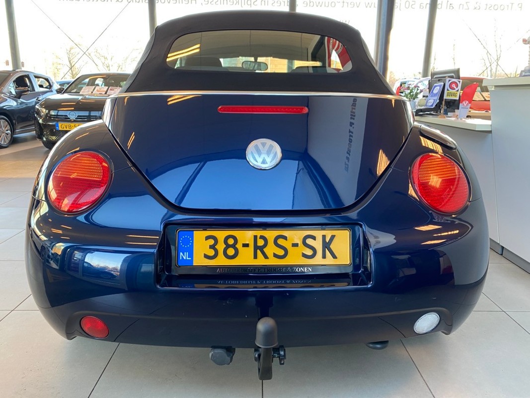 Volkswagen New Beetle