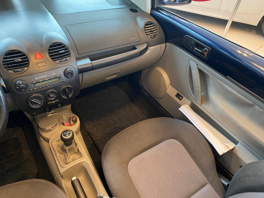 Volkswagen New Beetle