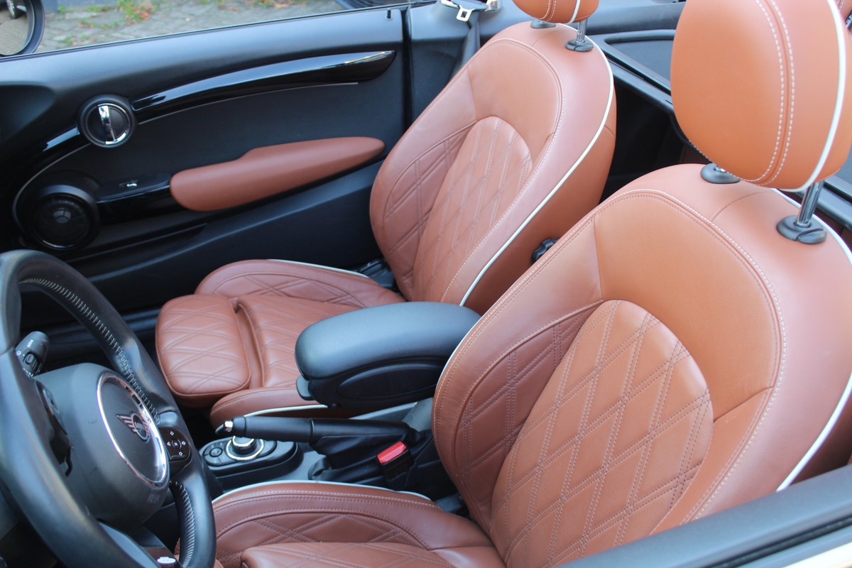 MINI Cooper Cabrio