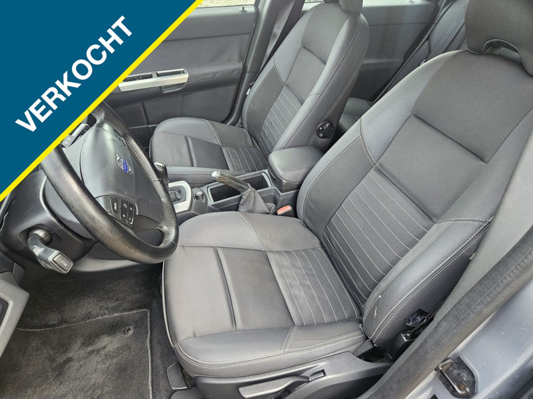 Volvo V50