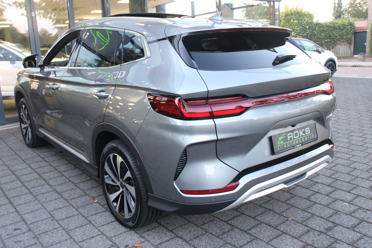 BYD SEAL U
