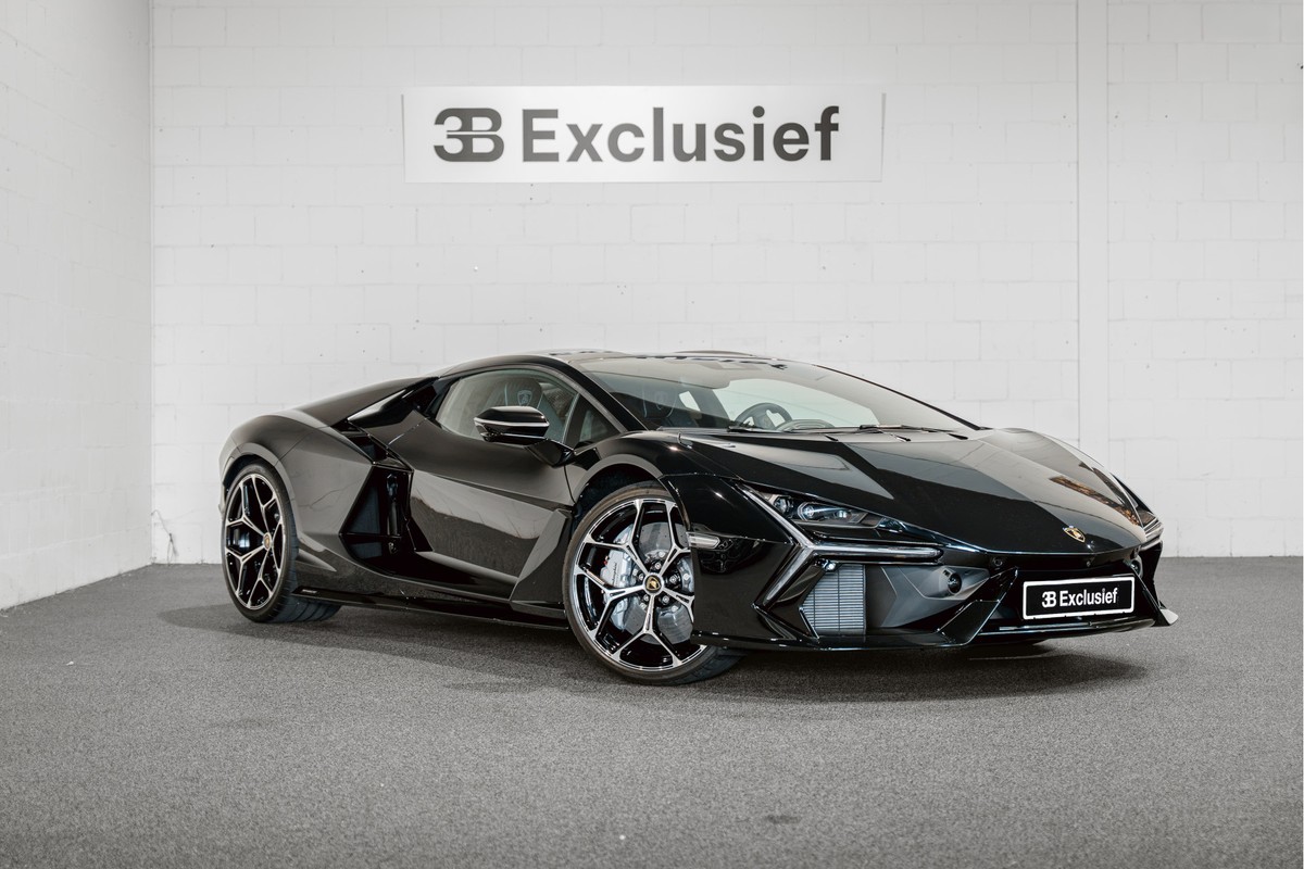 Lamborghini Revuelto