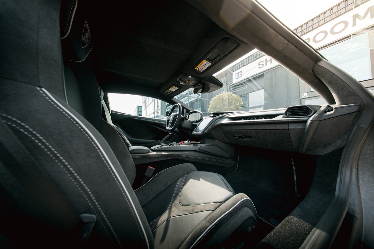 Lamborghini Revuelto
