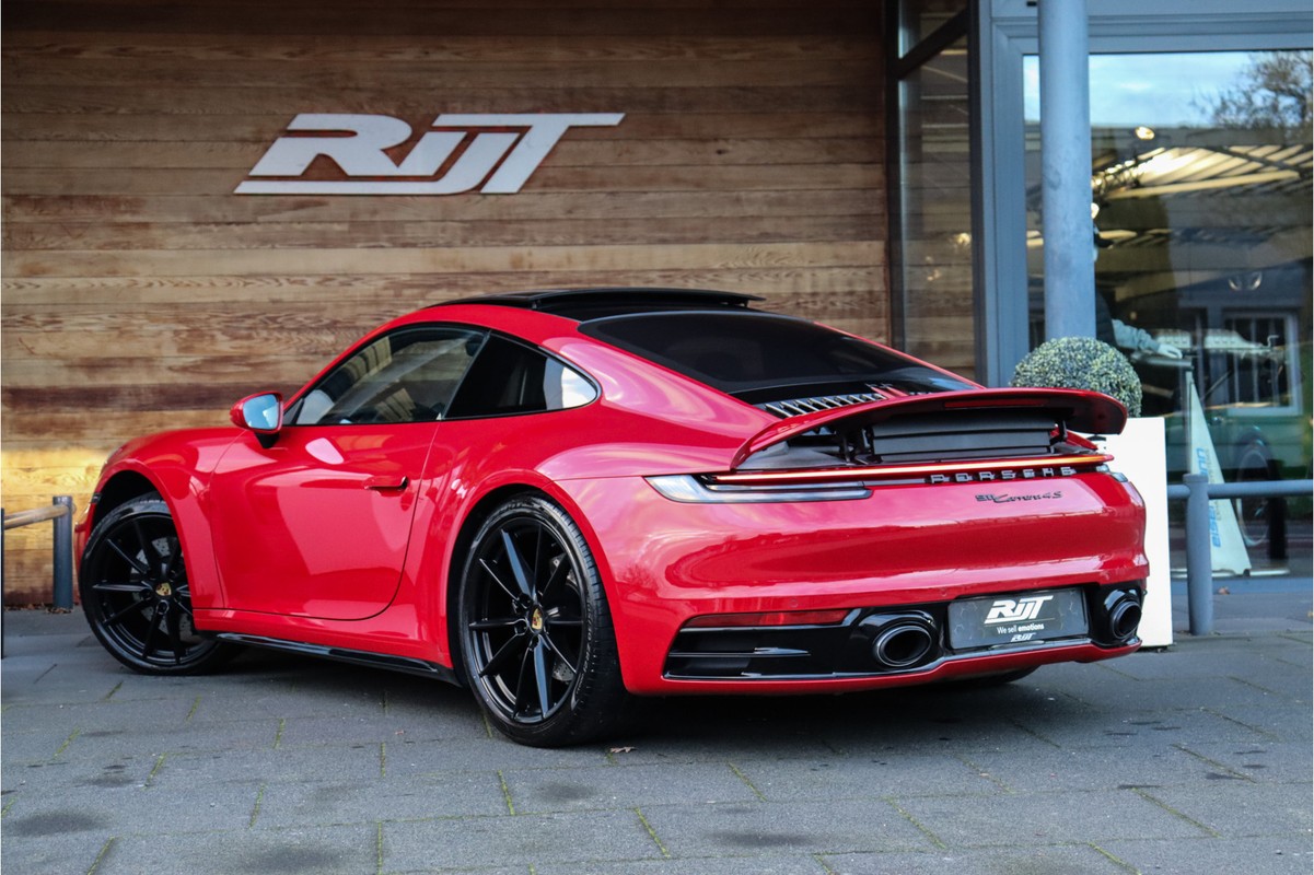 Porsche 911
