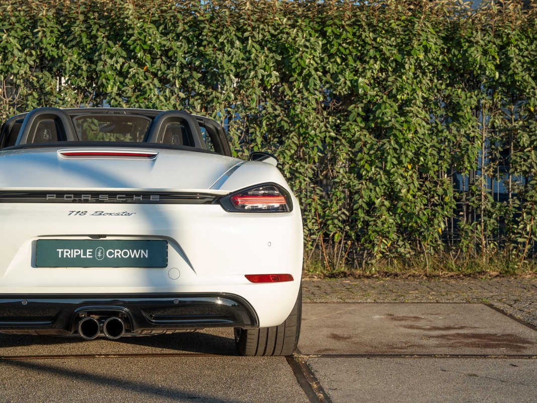 Porsche 718