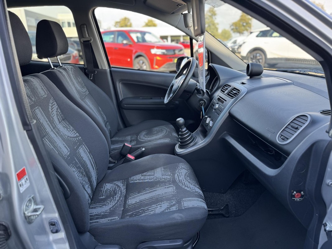 Opel Agila