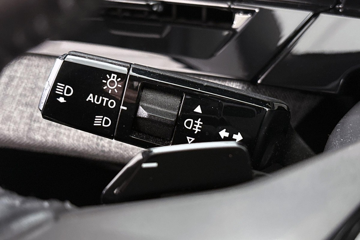 Peugeot e-3008