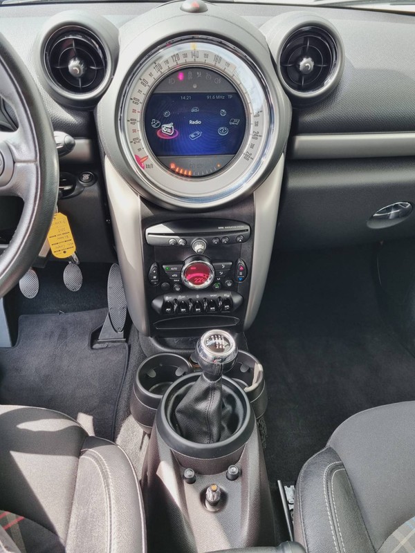 MINI Paceman