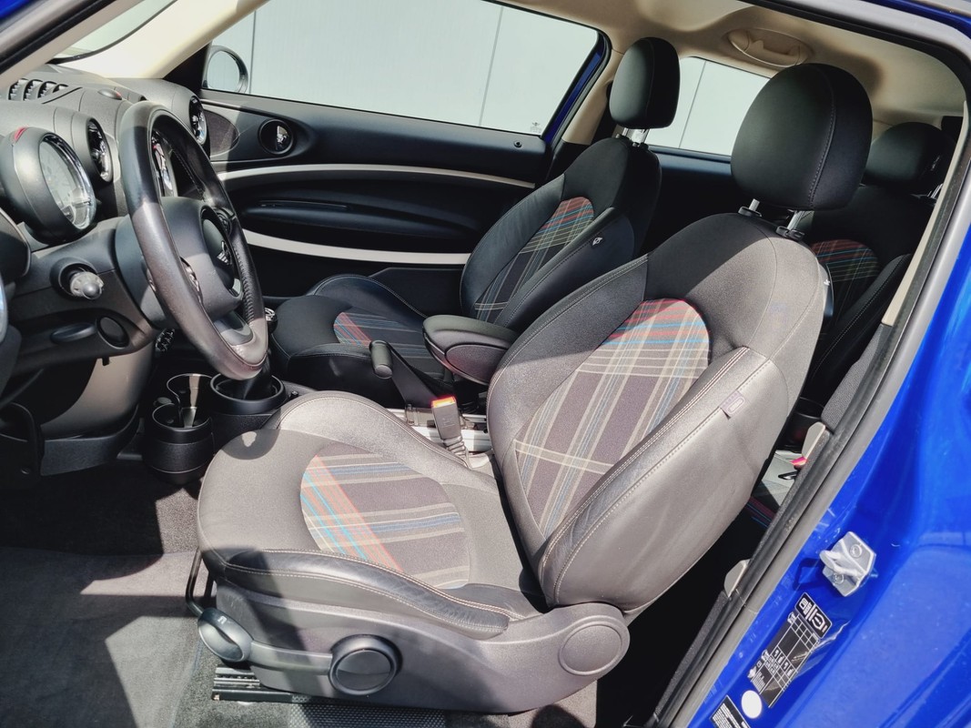 MINI Paceman