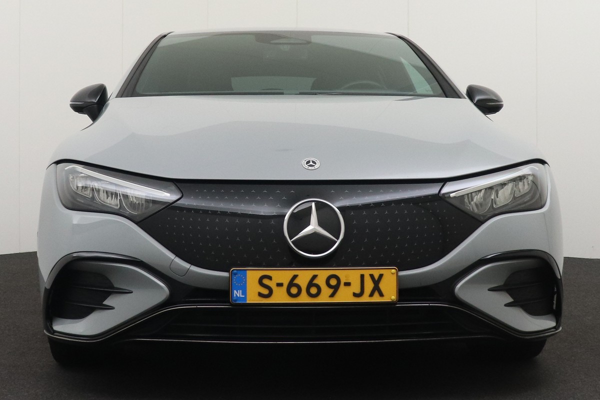 Mercedes-Benz EQE