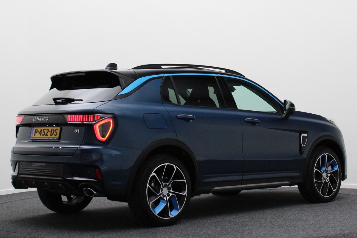 Lynk & Co 01