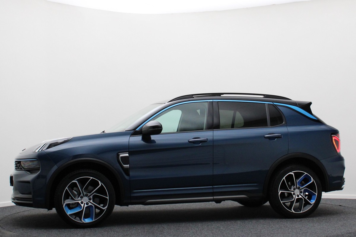 Lynk & Co 01