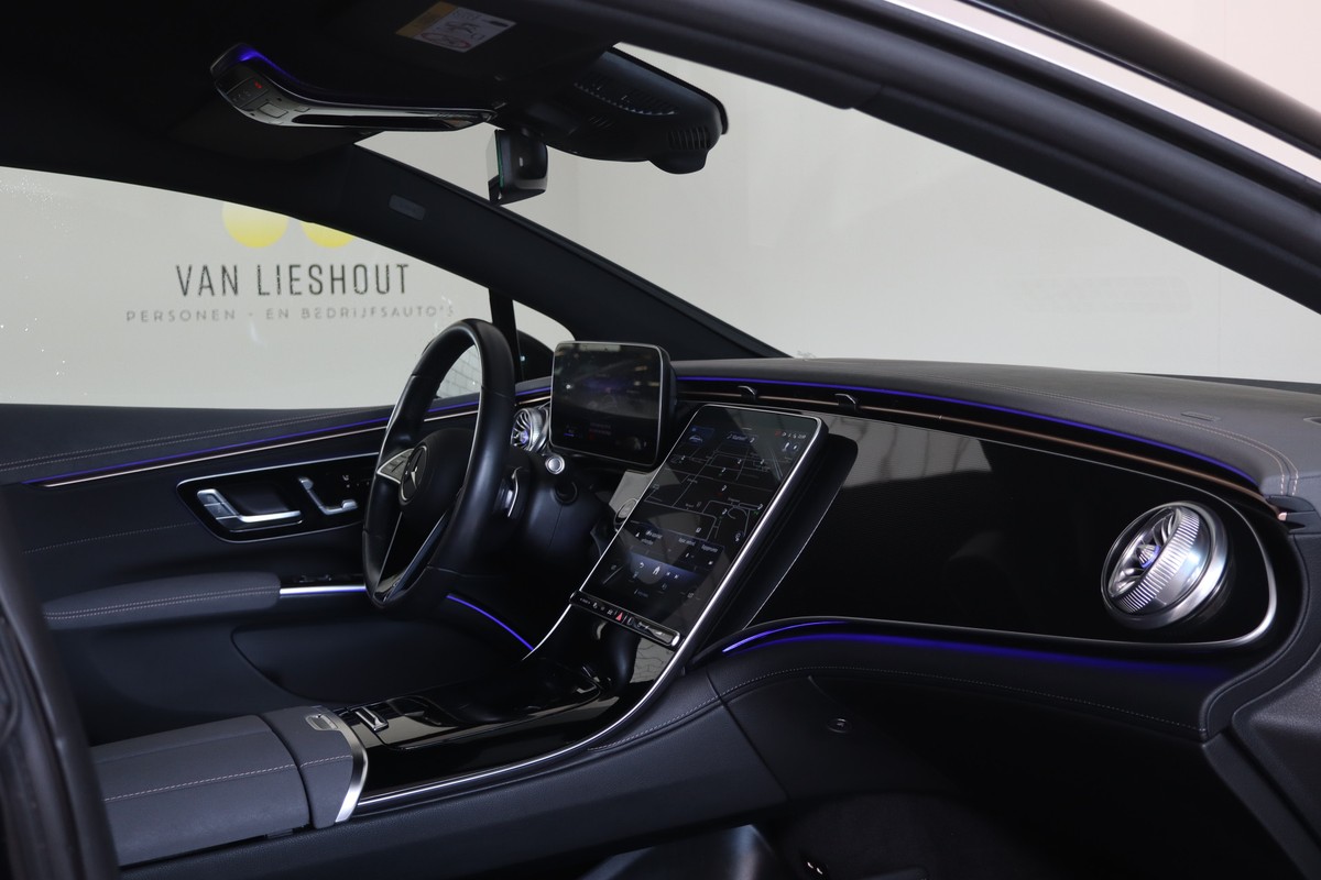 Mercedes-Benz EQS