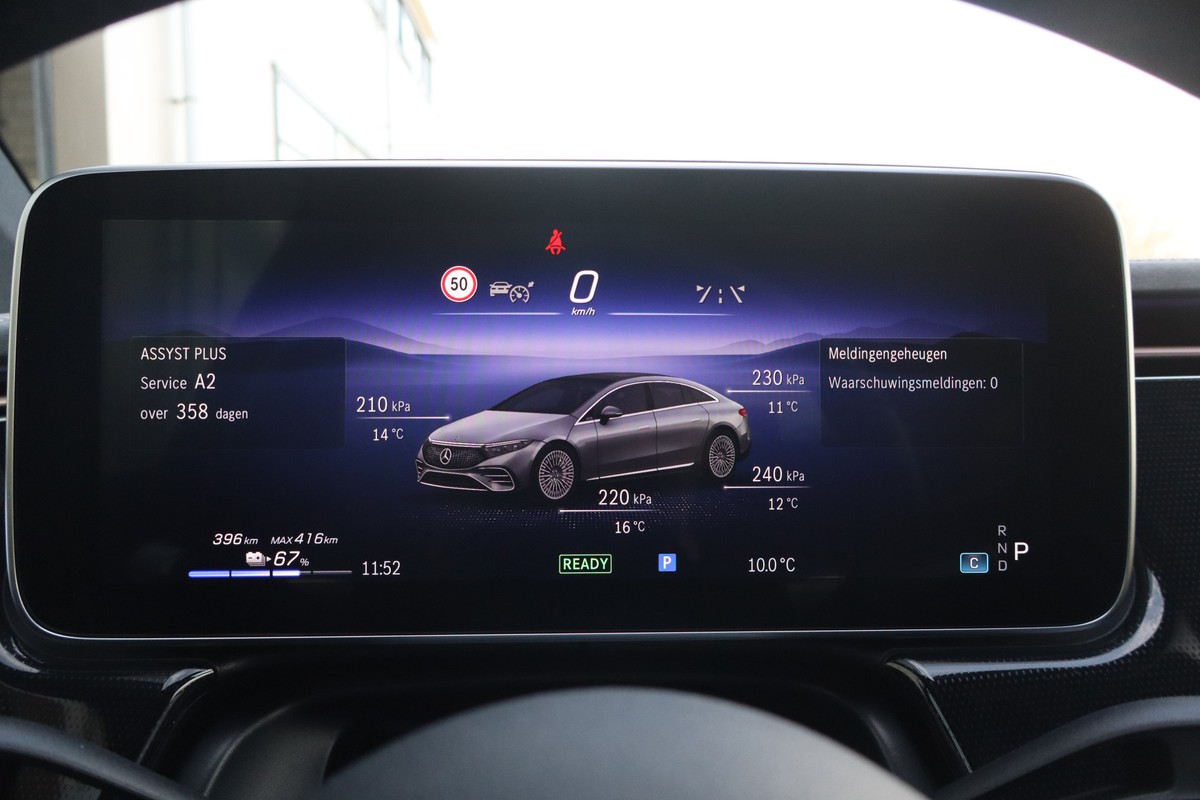 Mercedes-Benz EQS