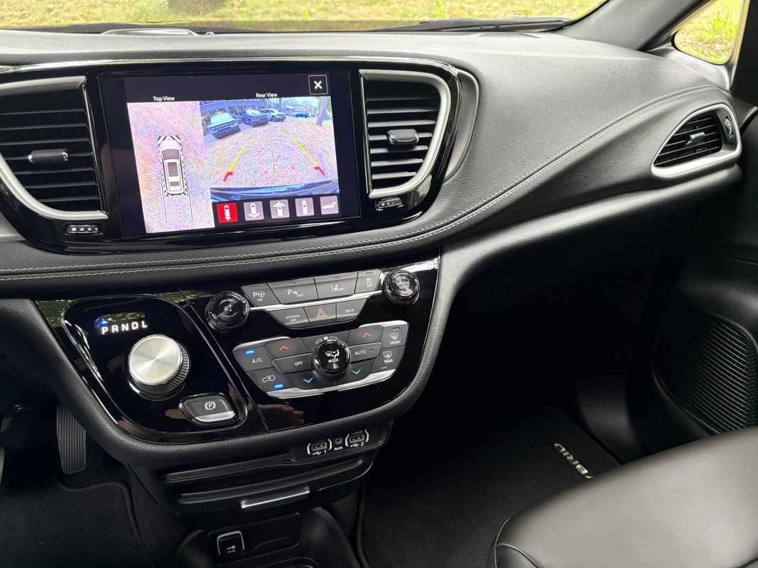 Chrysler Pacifica