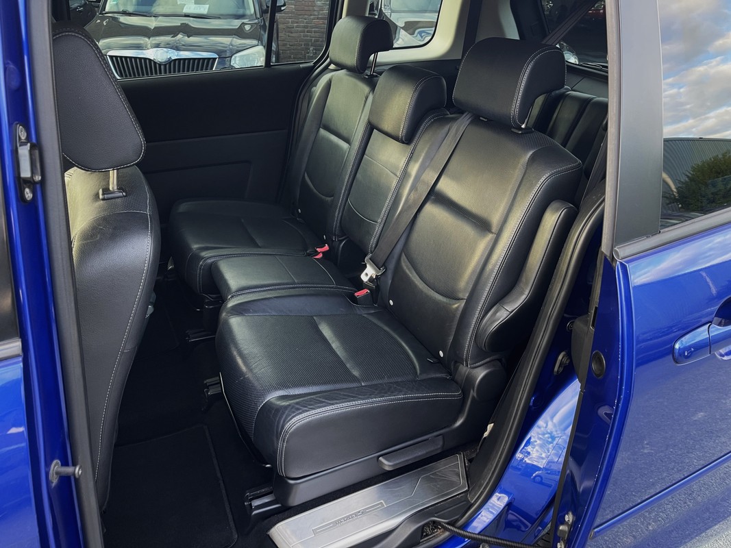Mazda 5