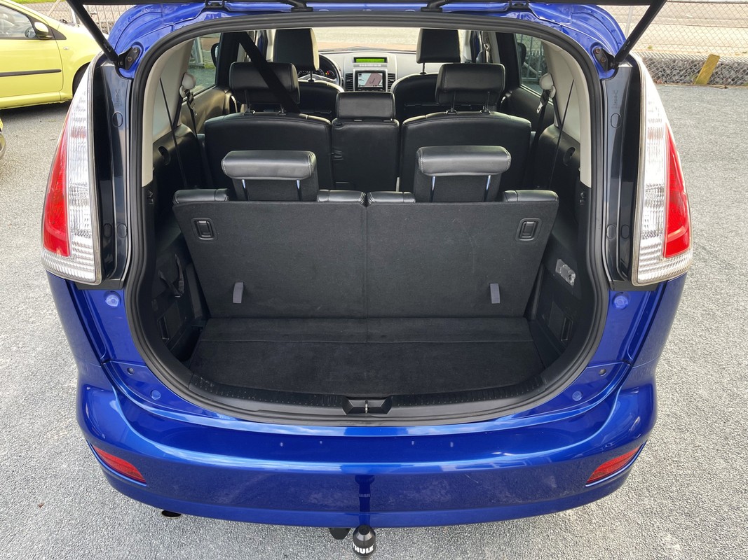 Mazda 5