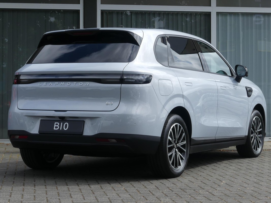 Leapmotor B10