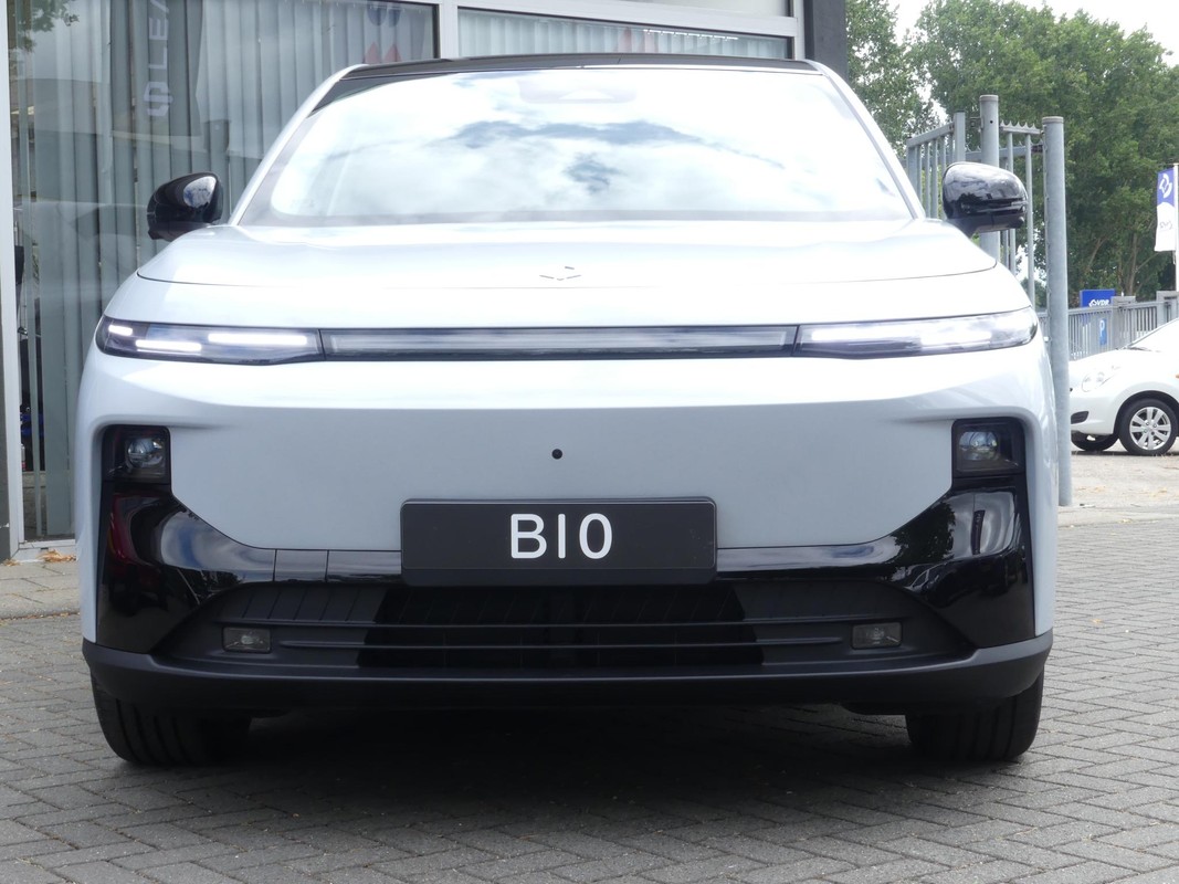 Leapmotor B10