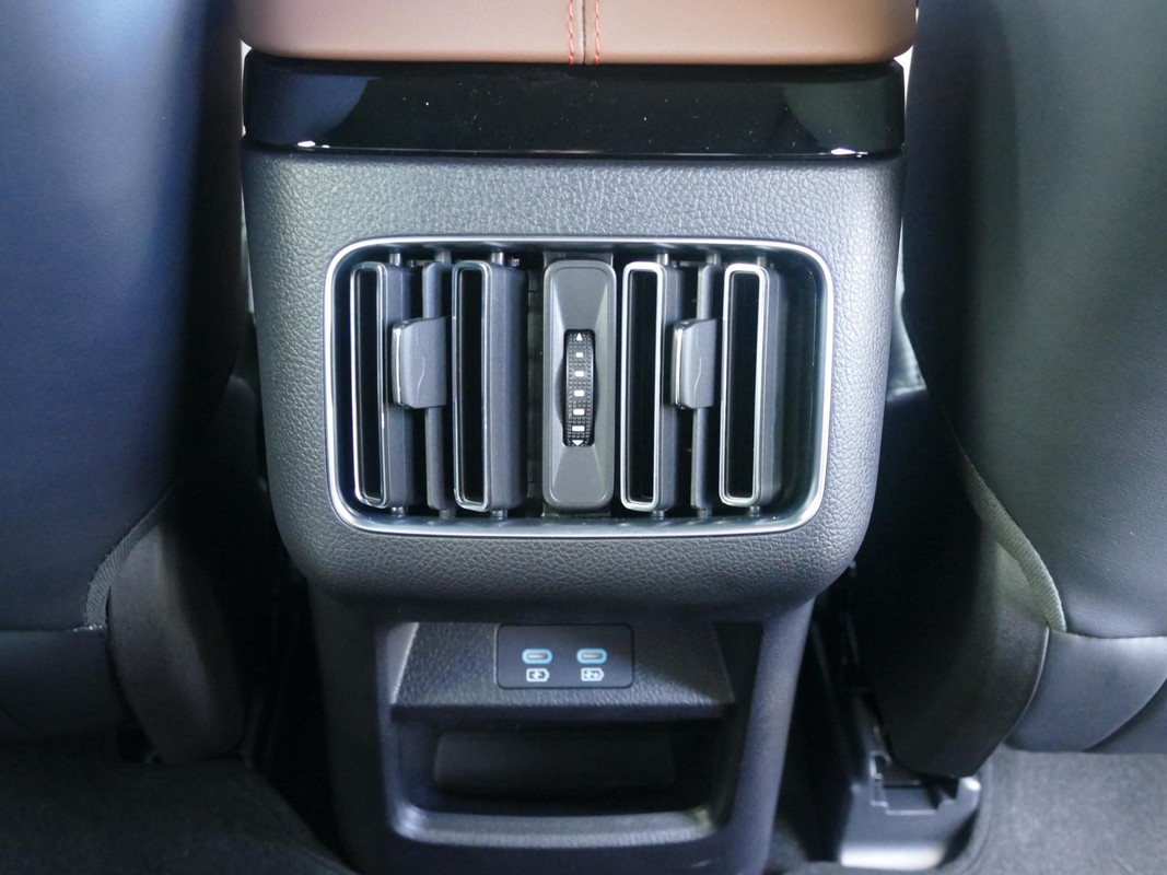 BYD SEAL U