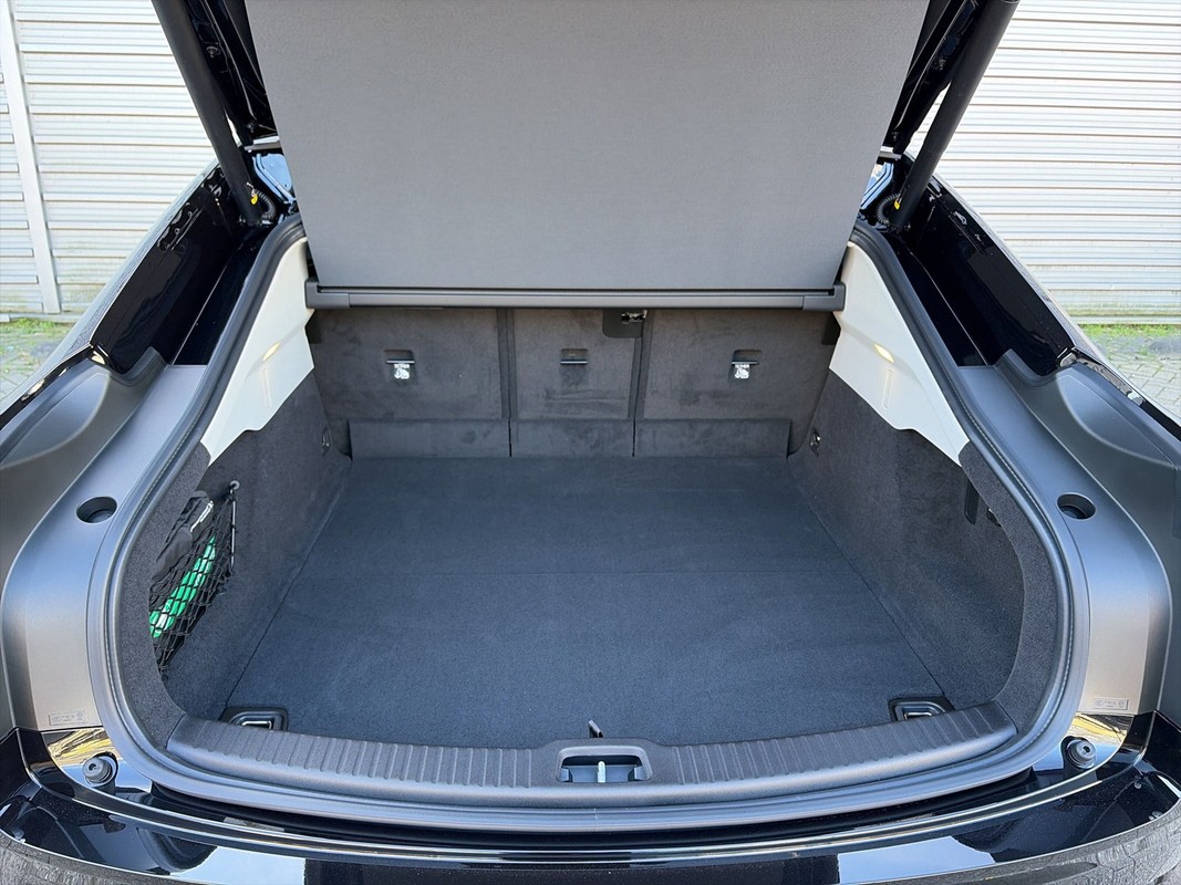 Volvo ES90