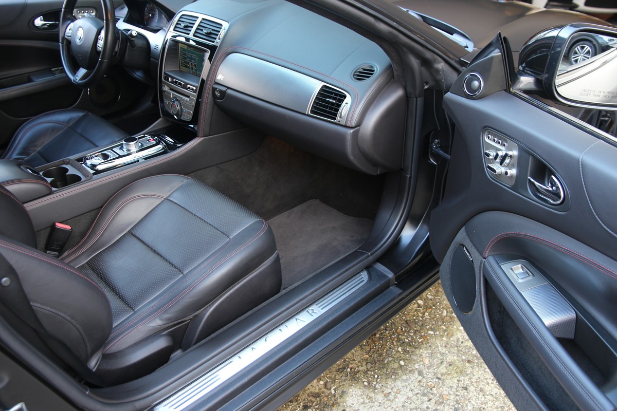 Jaguar XK