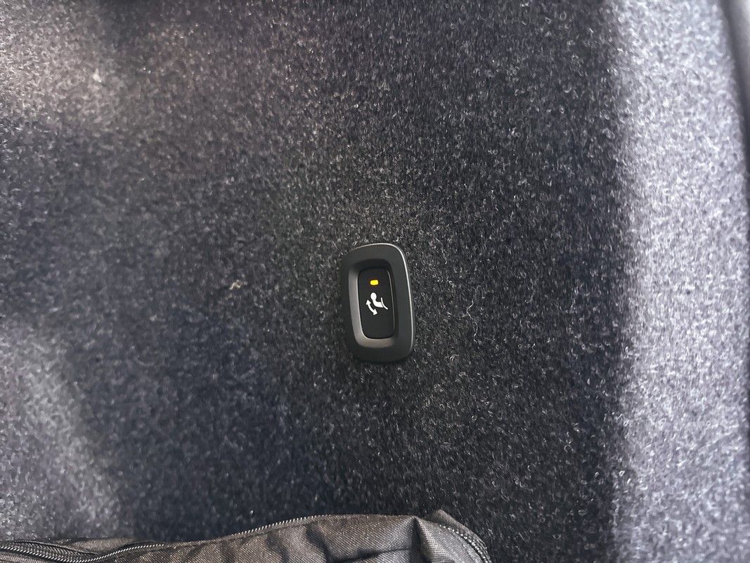 Volvo EC40