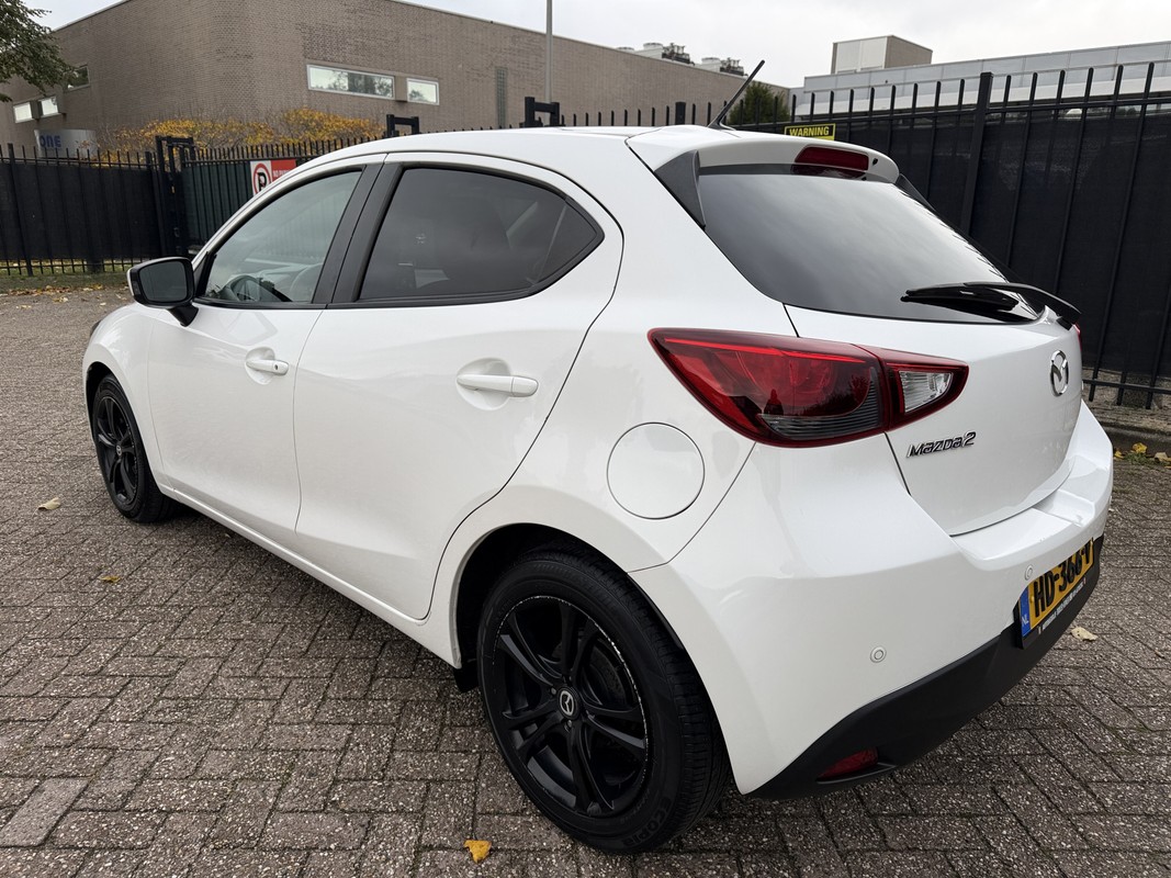 Mazda 2