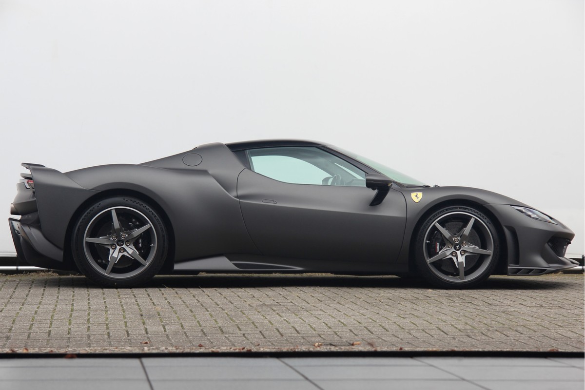 Ferrari 296