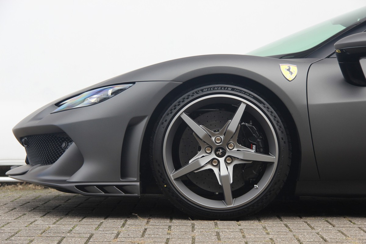 Ferrari 296
