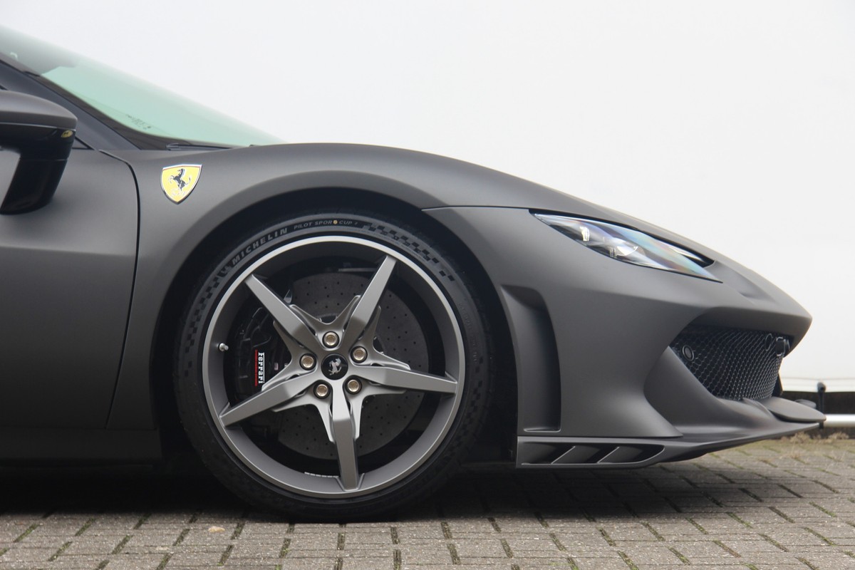 Ferrari 296