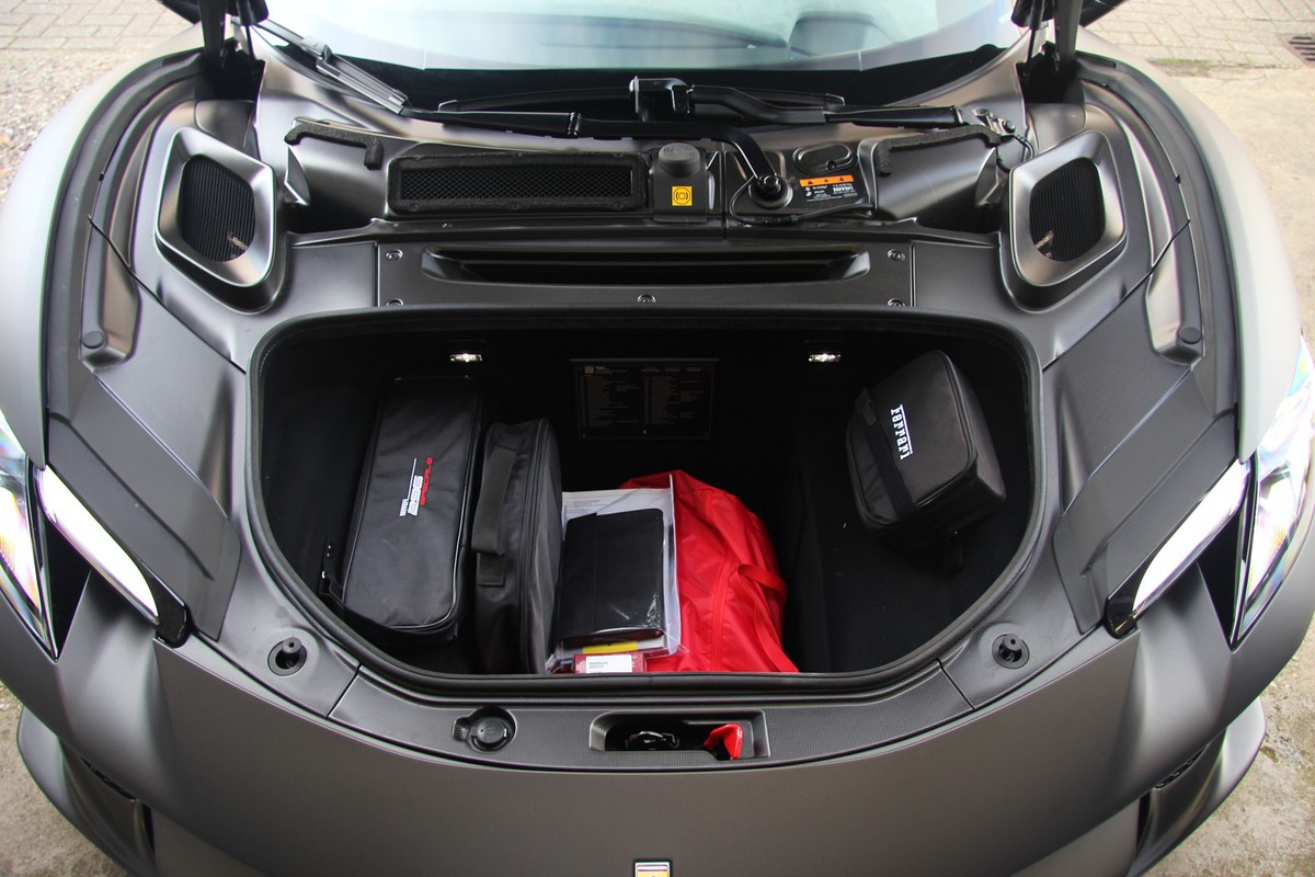 Ferrari 296