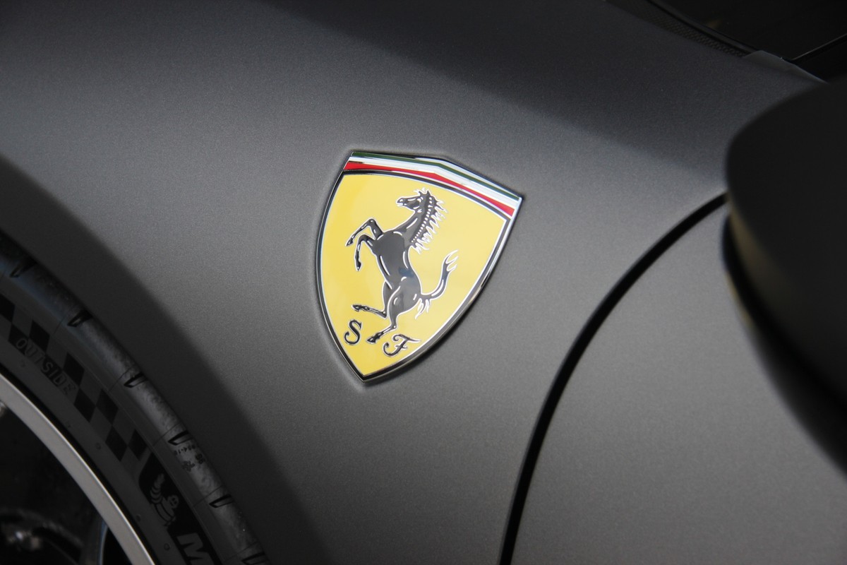 Ferrari 296