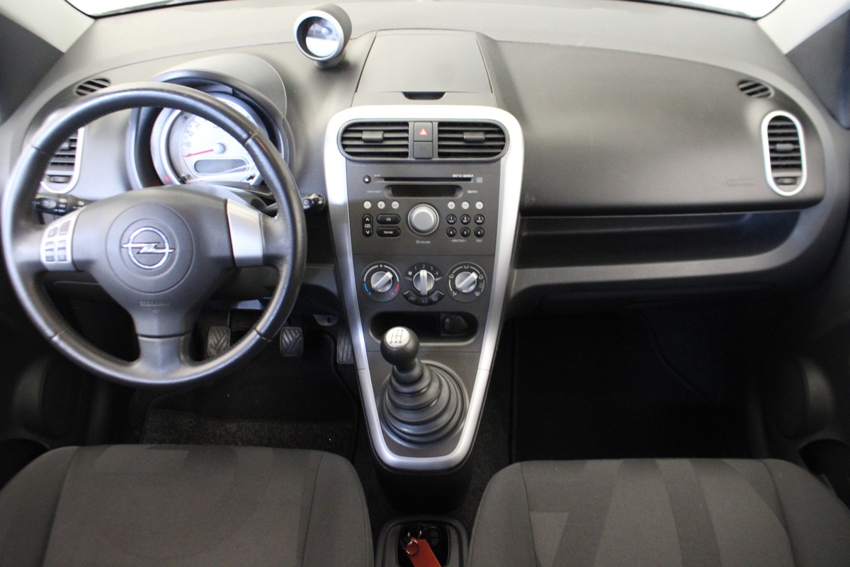 Opel Agila