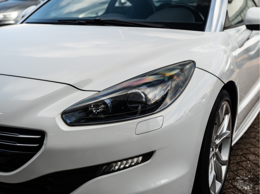 Peugeot RCZ