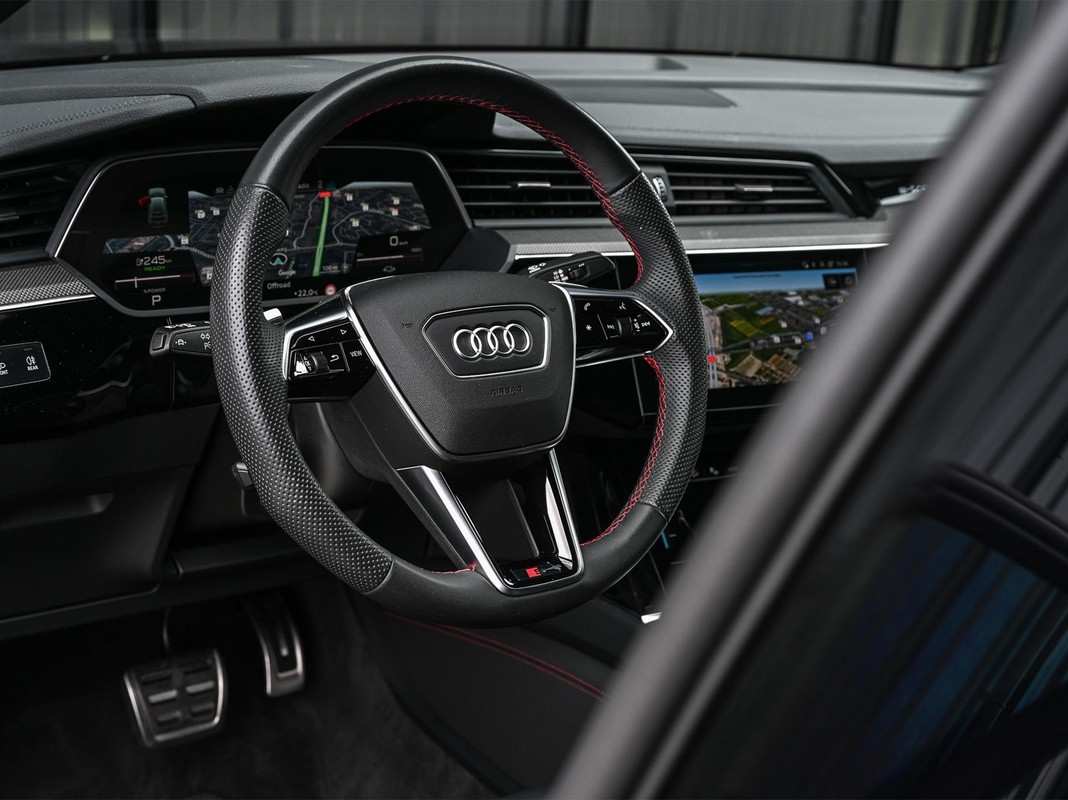 Audi Q8 Sportback e-tron