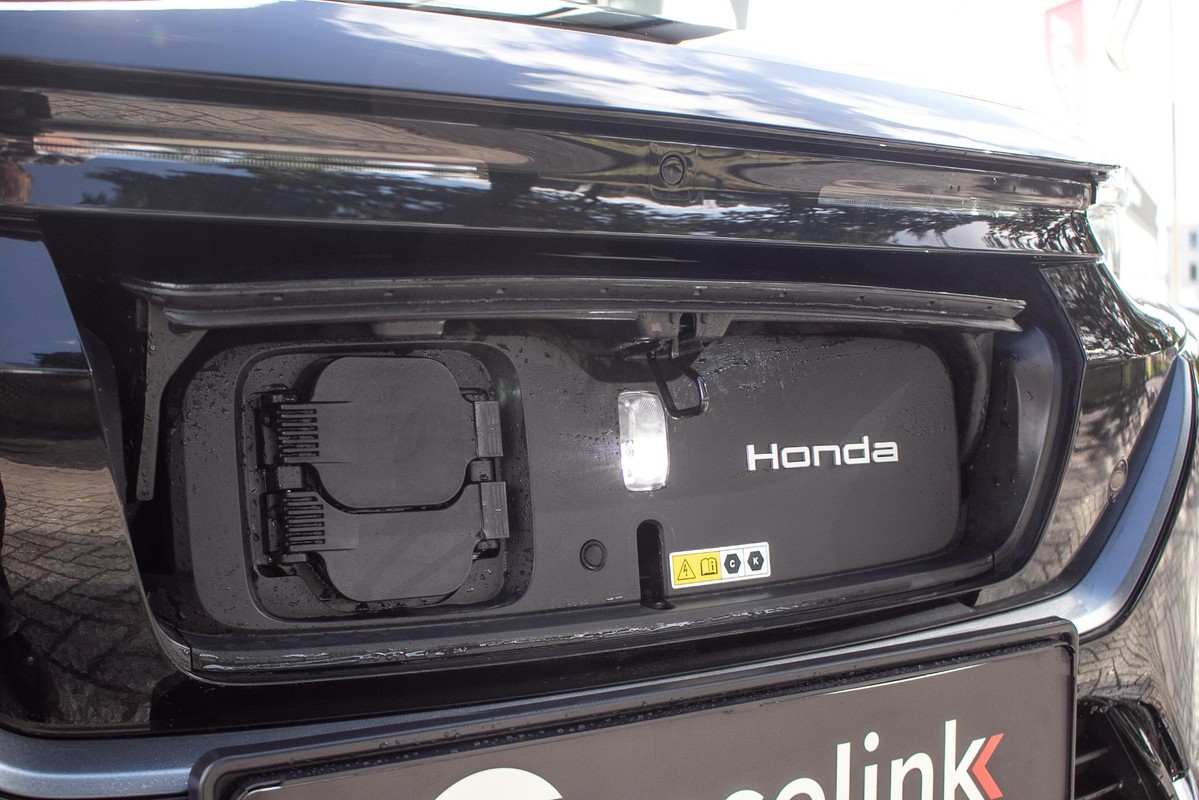 Honda e:Ny1
