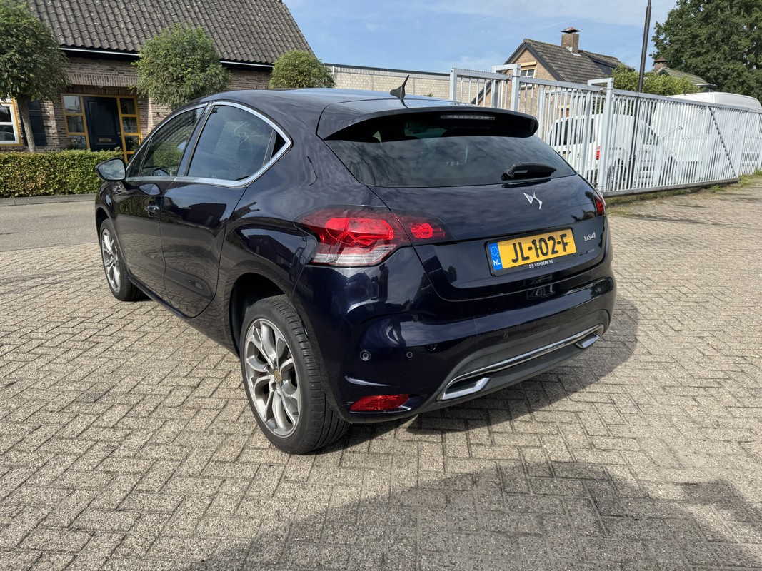 DS DS 4