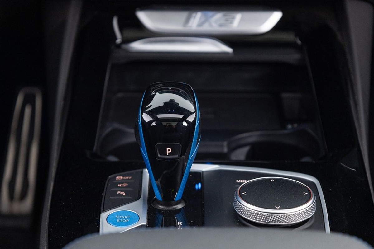 BMW iX3