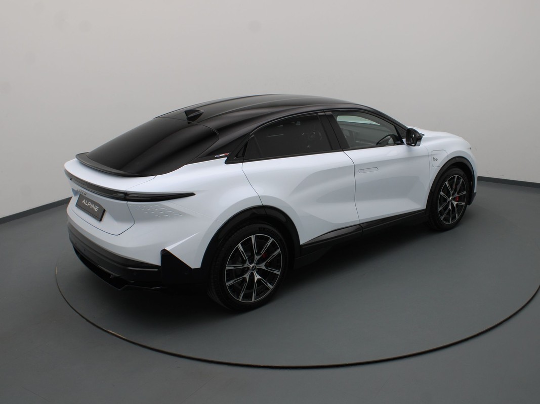 Alpine A390